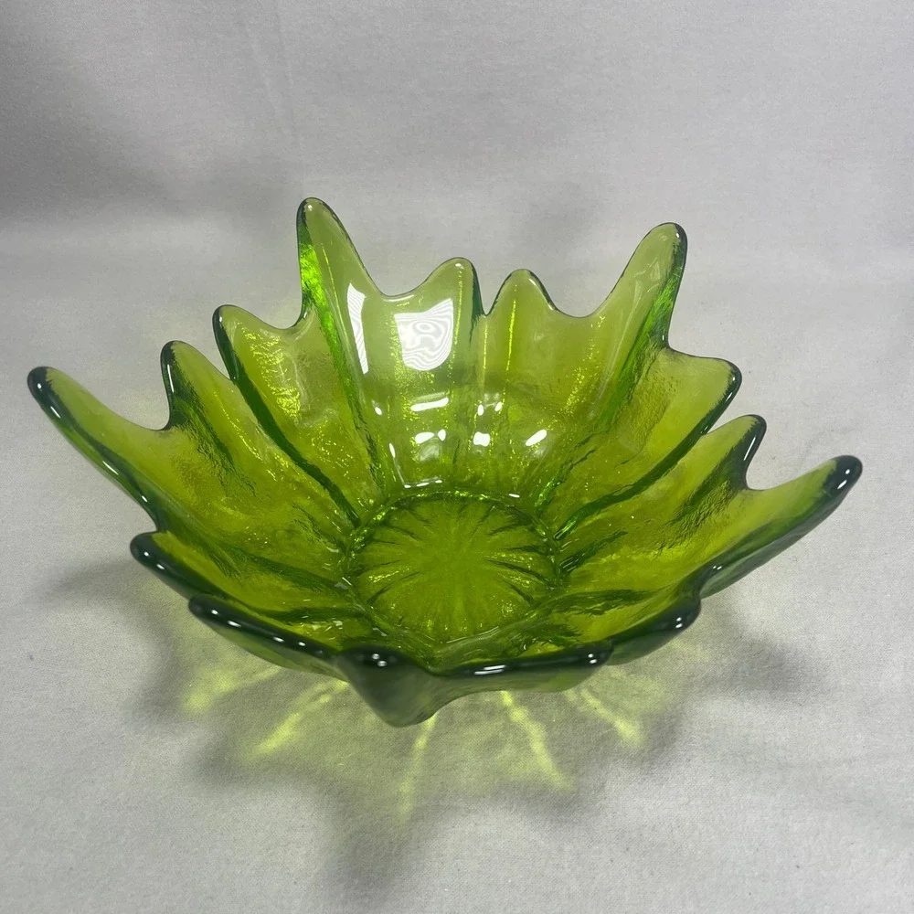 Vintage MCM Viking Epic Stockholm Green Spiked Lotus Bowl Wayne Husted Glass 60s